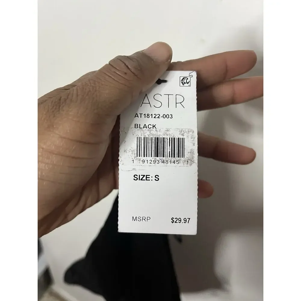 NWT ASTR The Label Textured Boned Sweetheart Neckline  Crop Top Women’s Small - Picture 8 of 8